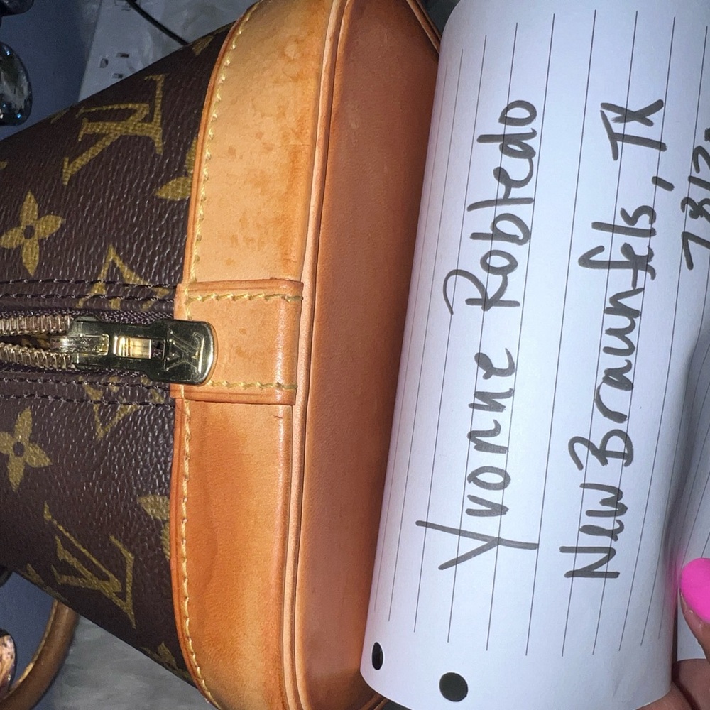 Sold! Louis Vuitton Alma MM - Picture 3 of 8